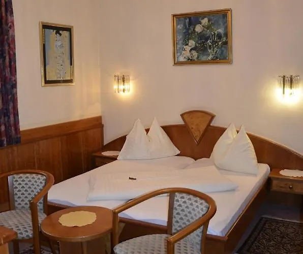 Cityhotel Ratheiser 3* קלגנפורט